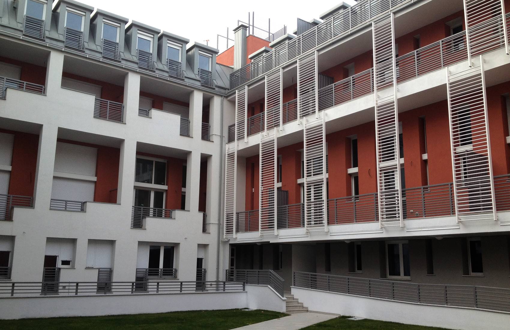 Recupero caseggiato V.le Monza Milano