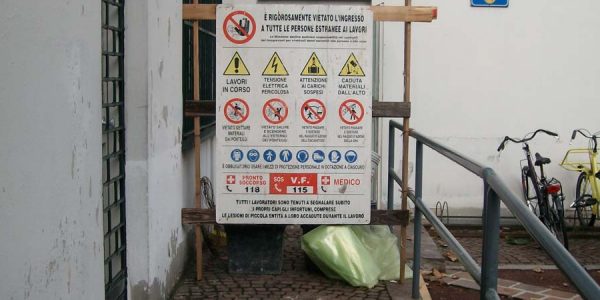 Demolizione rifacimento tinteggiatura Ufficio postale Milano San Felice