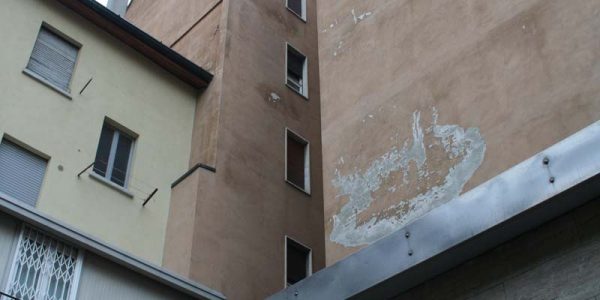 Intervento di messa in sicurezza balconi, facciate e cortile Rho