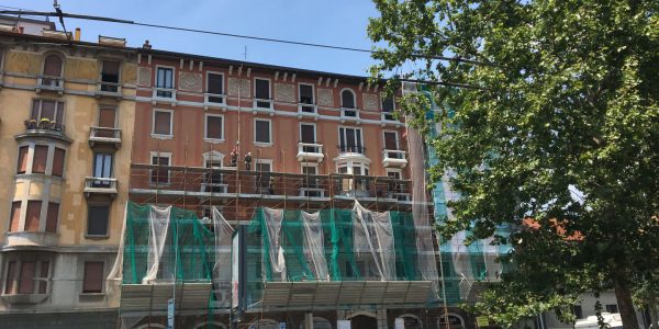 Foto a sx stato iniziale, a dx lavori svolti